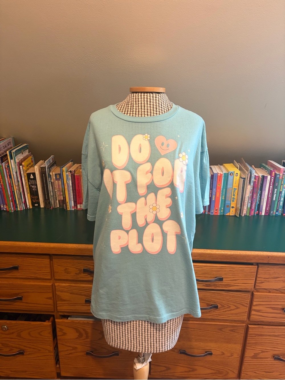 Do It For The Plot Graphic Tee - Light Blue